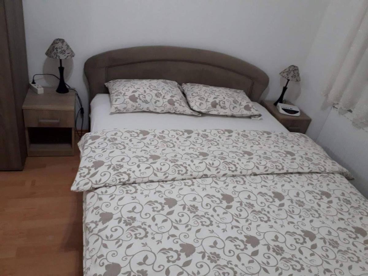 Renome Apartmani Banja Koviljaca Luaran gambar