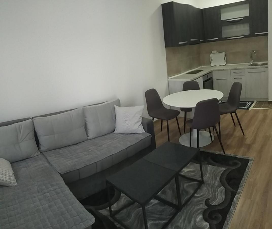 Renome Apartmani Banja Koviljaca Luaran gambar