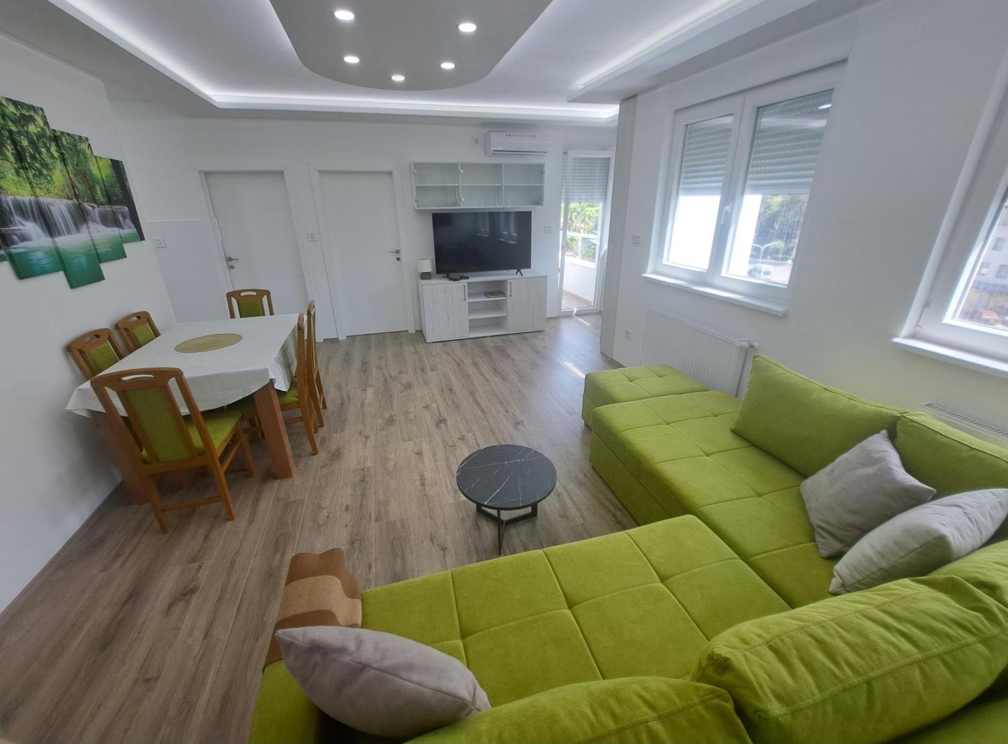 Renome Apartmani Banja Koviljaca Luaran gambar