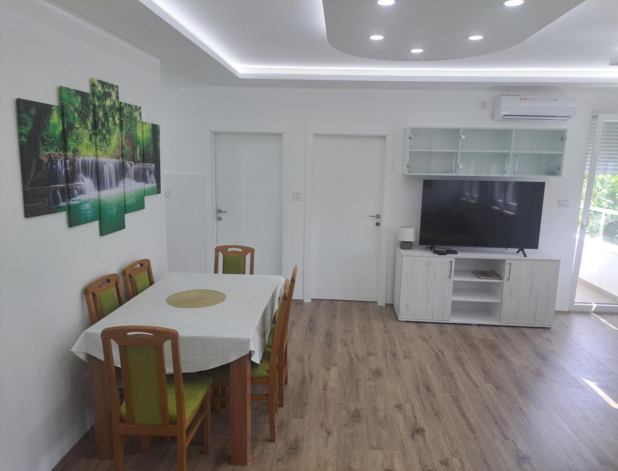 Renome Apartmani Banja Koviljaca Luaran gambar