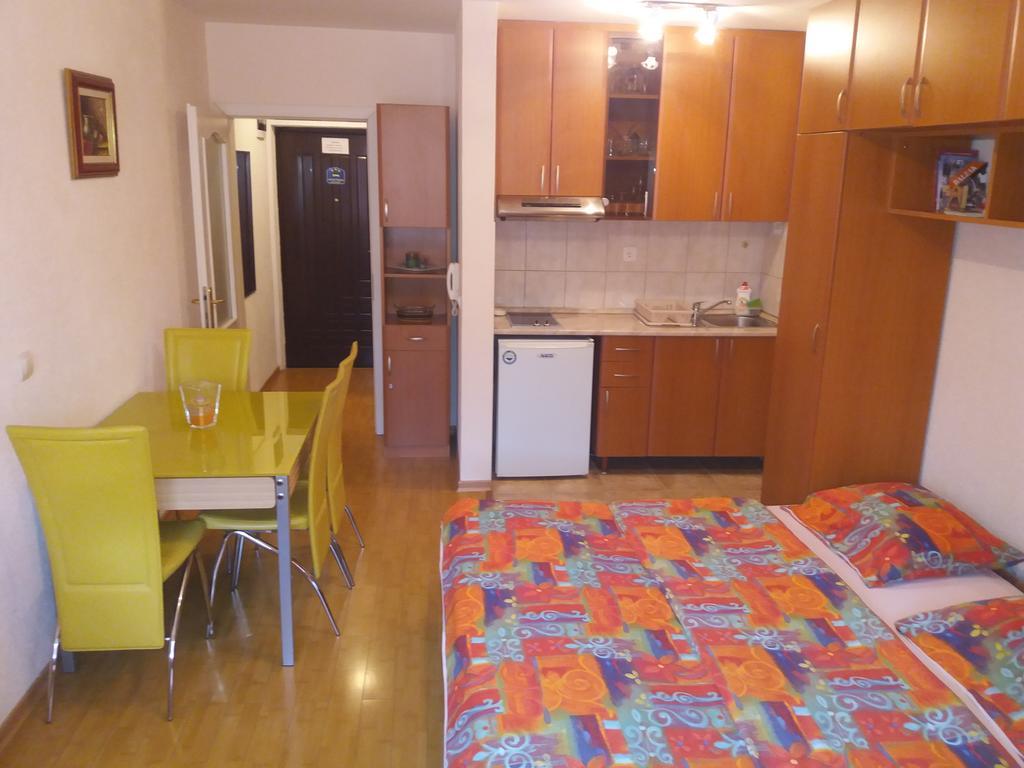 Renome Apartmani Banja Koviljaca Luaran gambar