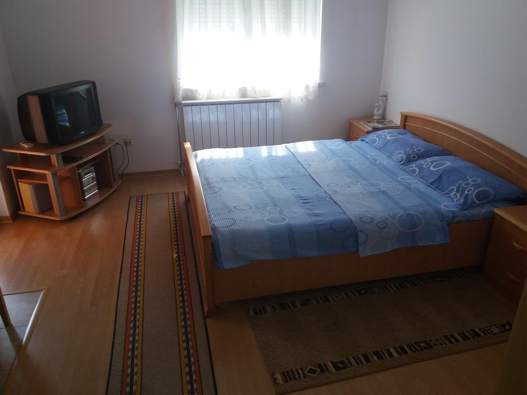 Renome Apartmani Banja Koviljaca Luaran gambar