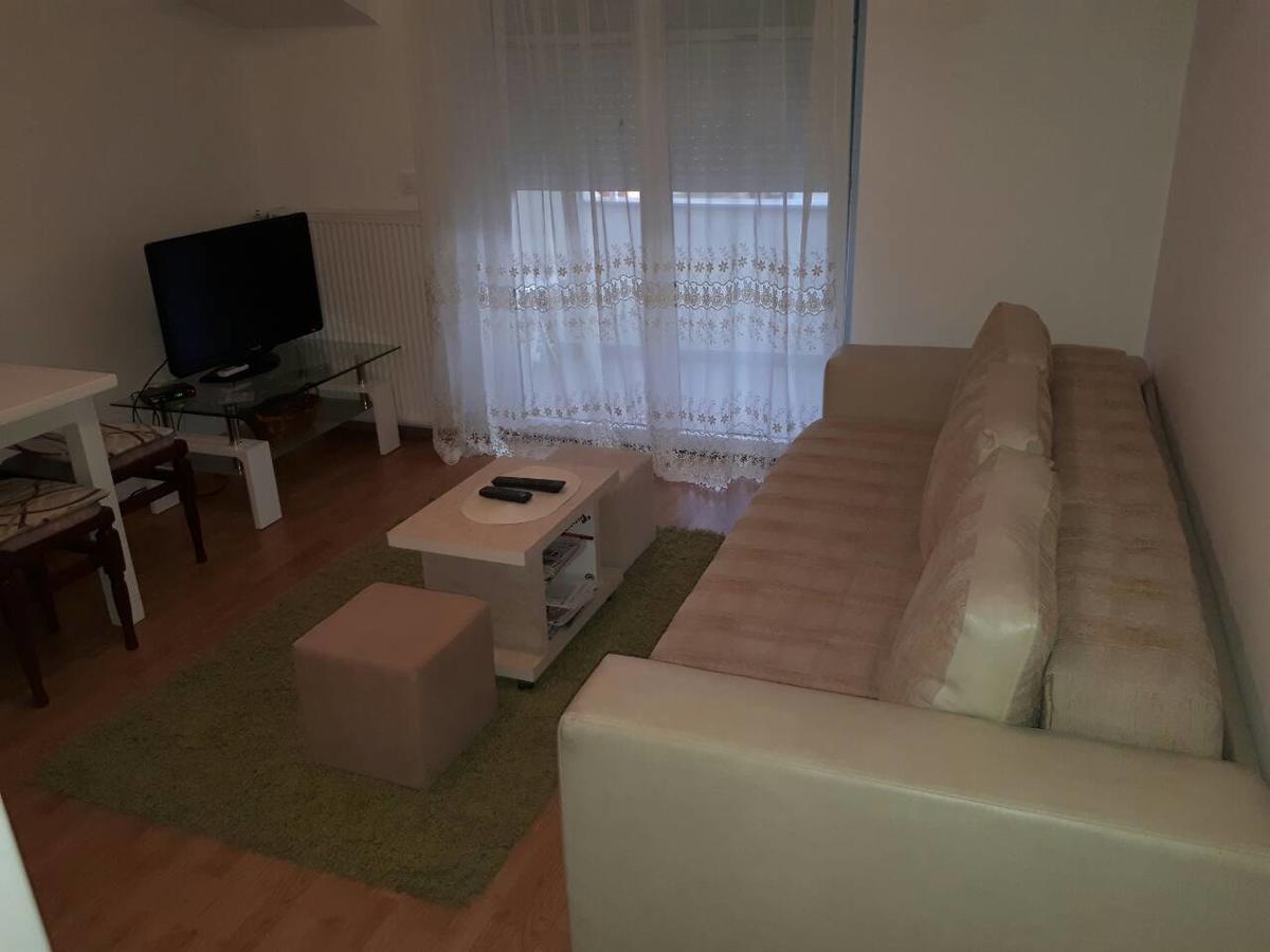 Renome Apartmani Banja Koviljaca Luaran gambar